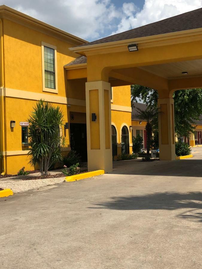 Los Fresnos Inn And Suites Exterior foto